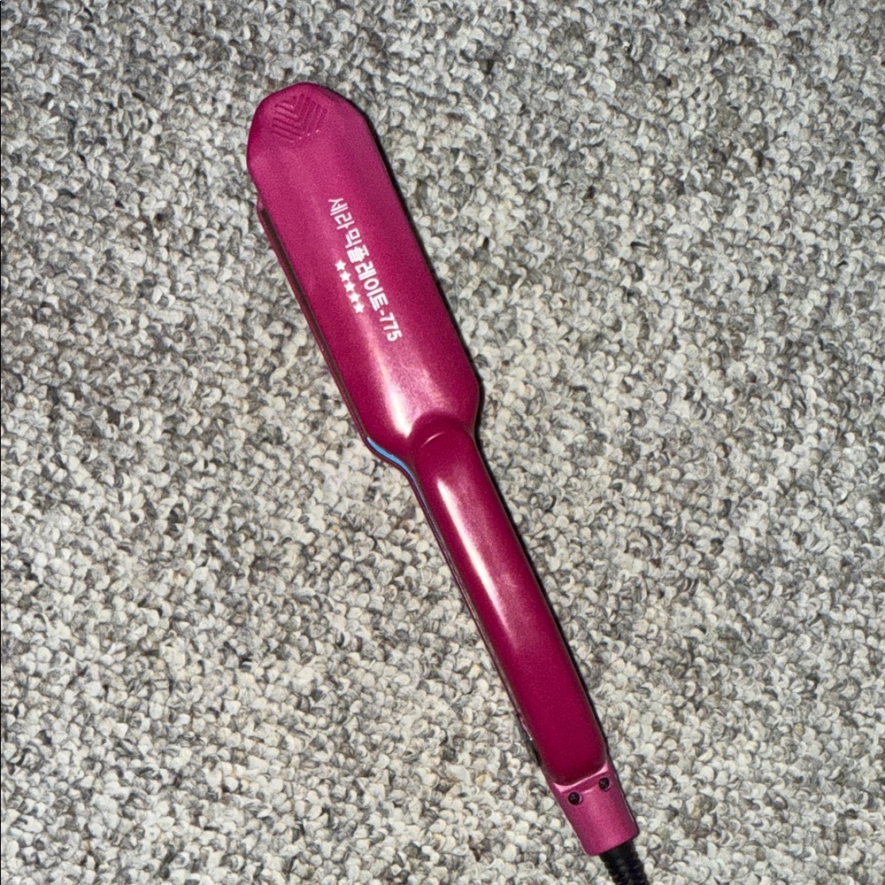 Pink Hair crimper
